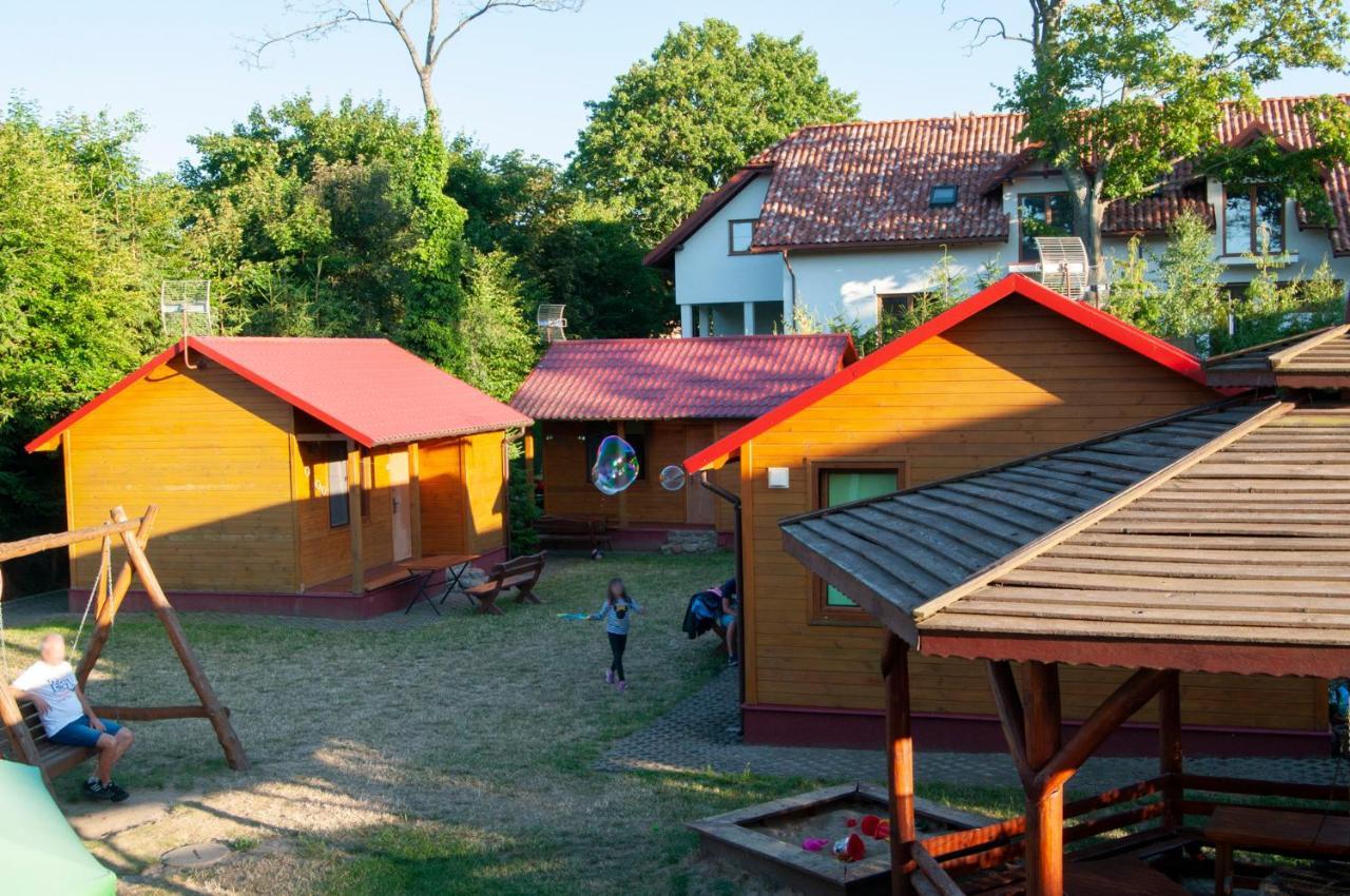 Jantar Pokoje I Domki U Reni Exterior photo