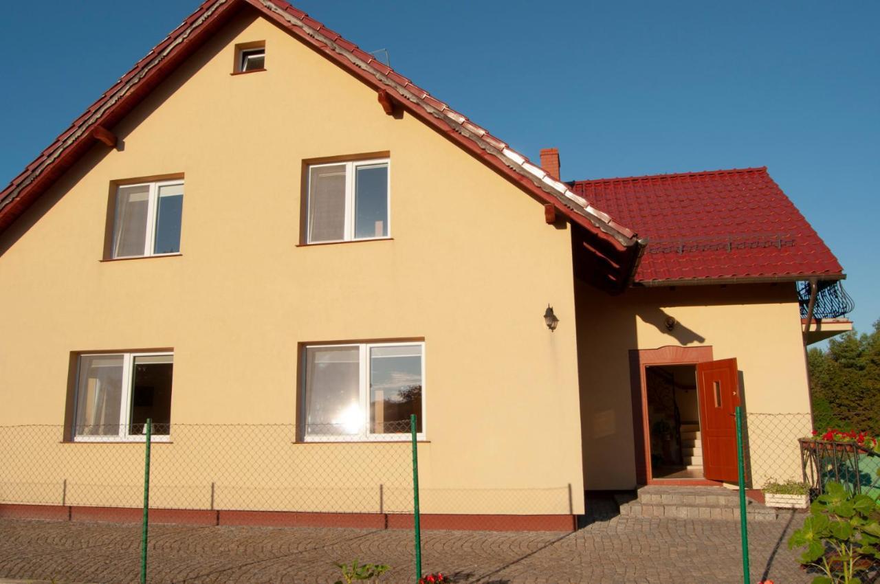 Jantar Pokoje I Domki U Reni Exterior photo